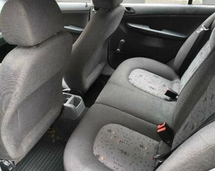 Белый Шкода Фабия, объемом двигателя 1.2 л и пробегом 271 тыс. км за 3400 $, фото 5 на Automoto.ua