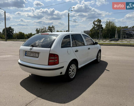 Білий Шкода Фабія, об'ємом двигуна 1.4 л та пробігом 250 тис. км за 2200 $, фото 4 на Automoto.ua