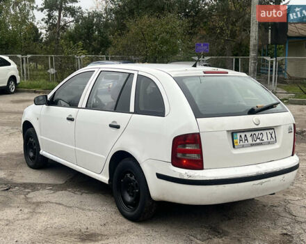 Білий Шкода Фабія, об'ємом двигуна 1.2 л та пробігом 314 тис. км за 2000 $, фото 3 на Automoto.ua