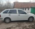 Белый Шкода Фабия, объемом двигателя 1.2 л и пробегом 202 тыс. км за 3987 $, фото 3 на Automoto.ua