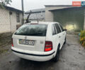 Белый Шкода Фабия, объемом двигателя 1.2 л и пробегом 303 тыс. км за 1800 $, фото 6 на Automoto.ua