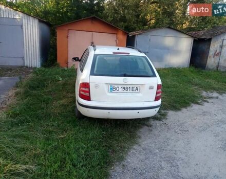Білий Шкода Фабія, об'ємом двигуна 1.2 л та пробігом 275 тис. км за 1950 $, фото 4 на Automoto.ua