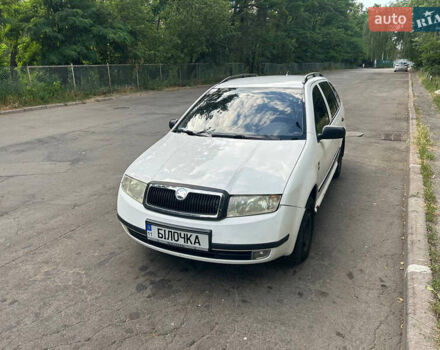 Белый Шкода Фабия, объемом двигателя 1.39 л и пробегом 290 тыс. км за 2500 $, фото 9 на Automoto.ua