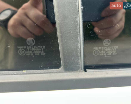 Білий Шкода Фабія, об'ємом двигуна 1.39 л та пробігом 290 тис. км за 3000 $, фото 21 на Automoto.ua