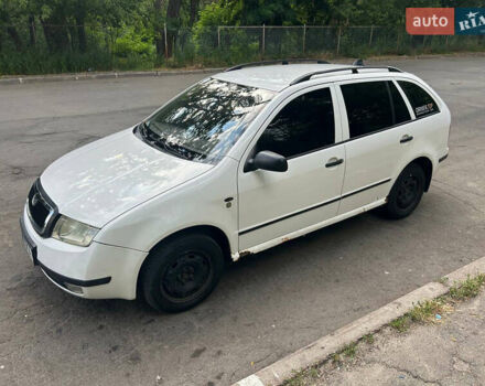 Білий Шкода Фабія, об'ємом двигуна 1.39 л та пробігом 290 тис. км за 3000 $, фото 8 на Automoto.ua