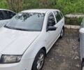 Белый Шкода Фабия, объемом двигателя 1.4 л и пробегом 196 тыс. км за 2500 $, фото 8 на Automoto.ua