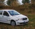 Белый Шкода Фабия, объемом двигателя 1.9 л и пробегом 300 тыс. км за 1999 $, фото 2 на Automoto.ua