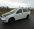 Белый Шкода Фабия, объемом двигателя 1.2 л и пробегом 309 тыс. км за 2800 $, фото 2 на Automoto.ua