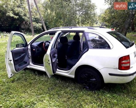 Білий Шкода Фабія, об'ємом двигуна 1.2 л та пробігом 266 тис. км за 4000 $, фото 20 на Automoto.ua