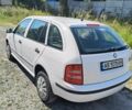 Белый Шкода Фабия, объемом двигателя 1.4 л и пробегом 312 тыс. км за 2900 $, фото 4 на Automoto.ua