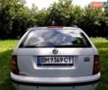 Білий Шкода Фабія, об'ємом двигуна 1.2 л та пробігом 266 тис. км за 4000 $, фото 1 на Automoto.ua