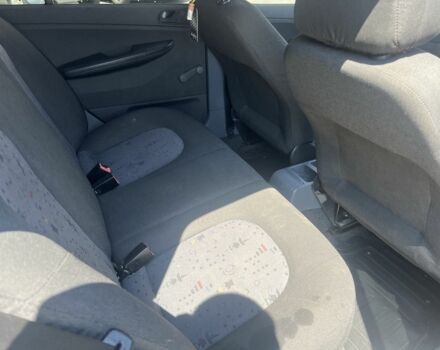 Білий Шкода Фабія, об'ємом двигуна 1.2 л та пробігом 325 тис. км за 2800 $, фото 6 на Automoto.ua