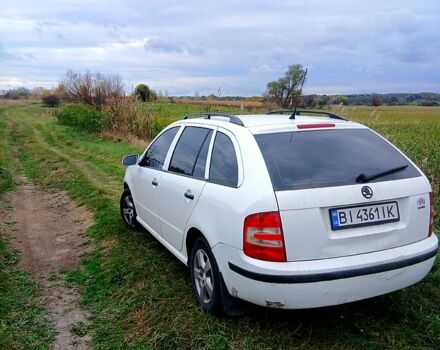 Белый Шкода Фабия, объемом двигателя 1.2 л и пробегом 350 тыс. км за 3500 $, фото 4 на Automoto.ua