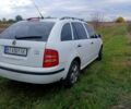 Белый Шкода Фабия, объемом двигателя 1.2 л и пробегом 350 тыс. км за 3500 $, фото 5 на Automoto.ua