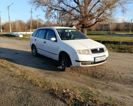 Белый Шкода Фабия, объемом двигателя 1.4 л и пробегом 257 тыс. км за 3000 $, фото 7 на Automoto.ua