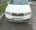 Белый Шкода Фабия, объемом двигателя 1.4 л и пробегом 312 тыс. км за 2900 $, фото 3 на Automoto.ua