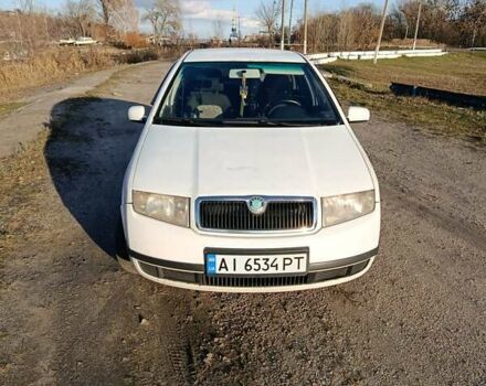 Белый Шкода Фабия, объемом двигателя 1.4 л и пробегом 257 тыс. км за 3000 $, фото 4 на Automoto.ua