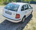 Белый Шкода Фабия, объемом двигателя 1.39 л и пробегом 312 тыс. км за 3250 $, фото 4 на Automoto.ua