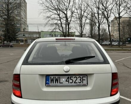 Белый Шкода Фабия, объемом двигателя 1.9 л и пробегом 300 тыс. км за 1750 $, фото 5 на Automoto.ua