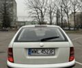 Белый Шкода Фабия, объемом двигателя 1.9 л и пробегом 300 тыс. км за 1750 $, фото 5 на Automoto.ua