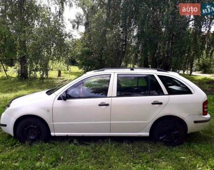 Білий Шкода Фабія, об'ємом двигуна 1.2 л та пробігом 266 тис. км за 4000 $, фото 11 на Automoto.ua
