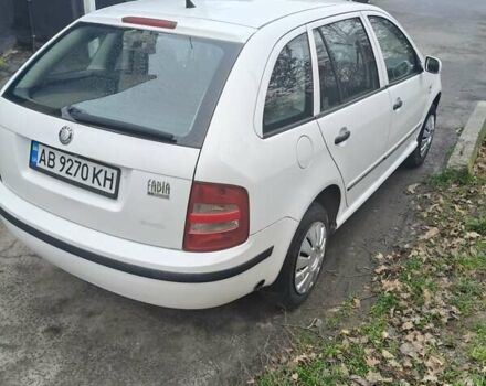 Белый Шкода Фабия, объемом двигателя 1.4 л и пробегом 312 тыс. км за 2900 $, фото 7 на Automoto.ua