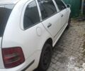 Белый Шкода Фабия, объемом двигателя 0 л и пробегом 380 тыс. км за 898 $, фото 9 на Automoto.ua