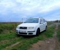 Белый Шкода Фабия, объемом двигателя 1.2 л и пробегом 350 тыс. км за 3500 $, фото 1 на Automoto.ua
