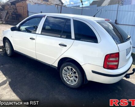Белый Шкода Фабия, объемом двигателя 1.2 л и пробегом 0 тыс. км за 3200 $, фото 1 на Automoto.ua