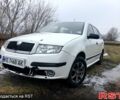 Белый Шкода Фабия, объемом двигателя 1.2 л и пробегом 320 тыс. км за 2400 $, фото 1 на Automoto.ua