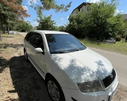 Білий Шкода Фабія, об'ємом двигуна 1.4 л та пробігом 320 тис. км за 3850 $, фото 3 на Automoto.ua