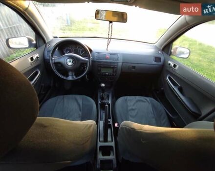 Білий Шкода Фабія, об'ємом двигуна 1.2 л та пробігом 298 тис. км за 3300 $, фото 14 на Automoto.ua