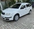 Белый Шкода Фабия, объемом двигателя 1.4 л и пробегом 277 тыс. км за 4500 $, фото 1 на Automoto.ua