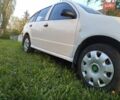 Білий Шкода Фабія, об'ємом двигуна 1.2 л та пробігом 298 тис. км за 3300 $, фото 3 на Automoto.ua