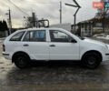 Белый Шкода Фабия, объемом двигателя 1.2 л и пробегом 375 тыс. км за 3300 $, фото 1 на Automoto.ua