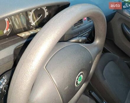 Білий Шкода Фабія, об'ємом двигуна 1.39 л та пробігом 220 тис. км за 4700 $, фото 11 на Automoto.ua