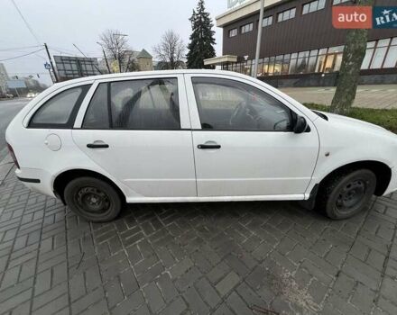Білий Шкода Фабія, об'ємом двигуна 1.2 л та пробігом 500 тис. км за 3500 $, фото 3 на Automoto.ua