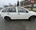 Білий Шкода Фабія, об'ємом двигуна 1.2 л та пробігом 500 тис. км за 3500 $, фото 3 на Automoto.ua
