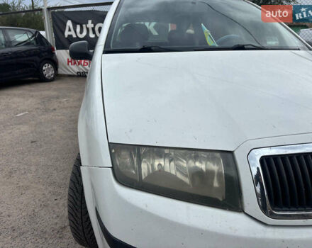 Шкода Фабия 2006 в Запорожье на Automoto.ua Белый Шкода Фабия, объемом двигателя 1.2 л и пробегом 260 тыс. км за 3790 $, фото 8 на Automoto.ua