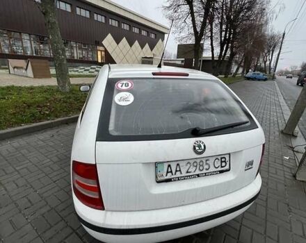 Білий Шкода Фабія, об'ємом двигуна 1.2 л та пробігом 500 тис. км за 3500 $, фото 1 на Automoto.ua