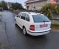 Білий Шкода Фабія, об'ємом двигуна 1.39 л та пробігом 220 тис. км за 4700 $, фото 2 на Automoto.ua