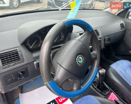 Шкода Фабия 2006 в Запорожье на Automoto.ua Белый Шкода Фабия, объемом двигателя 1.2 л и пробегом 260 тыс. км за 3790 $, фото 20 на Automoto.ua