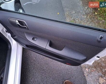 Білий Шкода Фабія, об'ємом двигуна 1.39 л та пробігом 220 тис. км за 4700 $, фото 17 на Automoto.ua