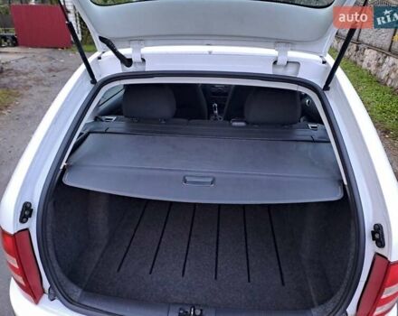 Білий Шкода Фабія, об'ємом двигуна 1.39 л та пробігом 220 тис. км за 4700 $, фото 22 на Automoto.ua