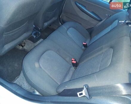 Білий Шкода Фабія, об'ємом двигуна 1.39 л та пробігом 220 тис. км за 4700 $, фото 15 на Automoto.ua