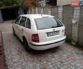 Белый Шкода Фабия, объемом двигателя 1.2 л и пробегом 186 тыс. км за 3000 $, фото 3 на Automoto.ua