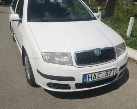 Білий Шкода Фабія, об'ємом двигуна 1.39 л та пробігом 210 тис. км за 1999 $, фото 1 на Automoto.ua