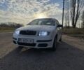 Белый Шкода Фабия, объемом двигателя 1.4 л и пробегом 214 тыс. км за 4700 $, фото 1 на Automoto.ua