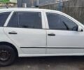 Білий Шкода Фабія, об'ємом двигуна 1.2 л та пробігом 218 тис. км за 3800 $, фото 1 на Automoto.ua