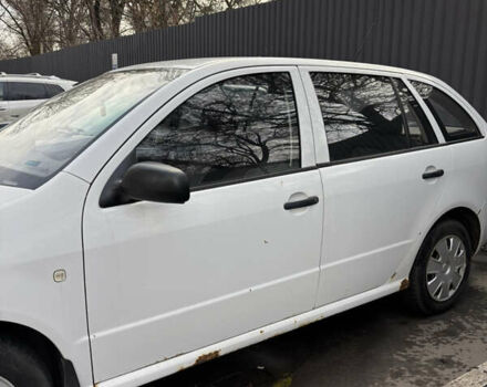 Білий Шкода Фабія, об'ємом двигуна 1.2 л та пробігом 221 тис. км за 3800 $, фото 7 на Automoto.ua